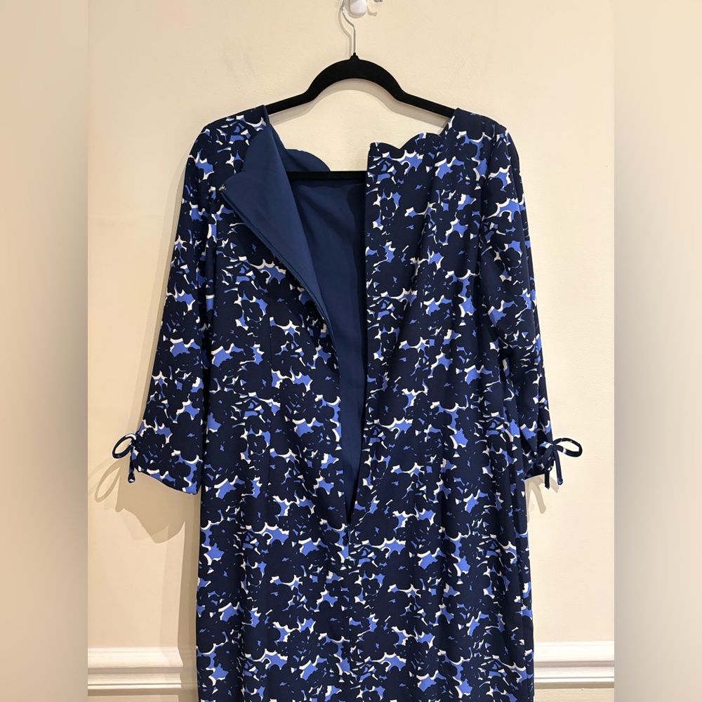 TALBOTS CREPE SHIFT DRESS FLORAL PRINT NAVY NWT Size 10 - Picture 5 of 7